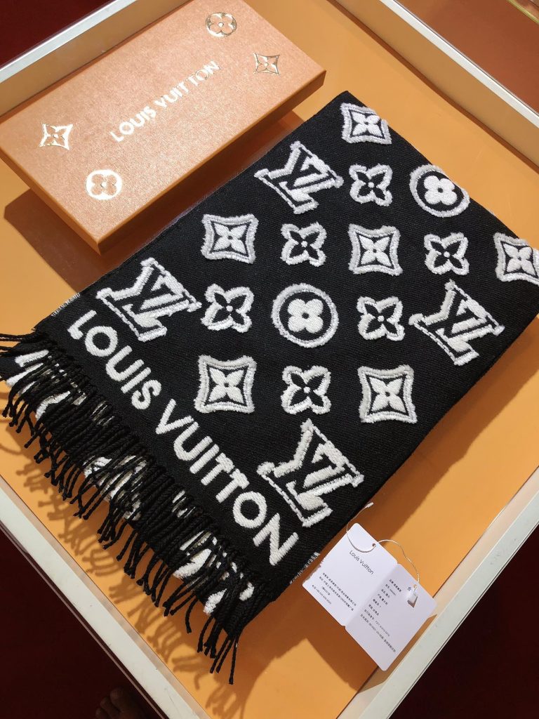Louis Vuitton Monogram 3D Scarf Wool Cashmere Silk Fringed Edge 34CM x 220CM