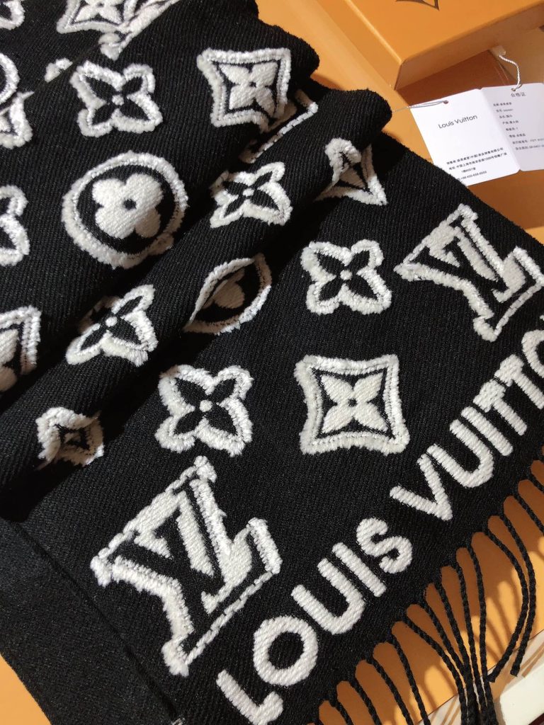 Louis Vuitton Monogram 3D Scarf Wool Cashmere Silk Fringed Edge 34CM x 220CM