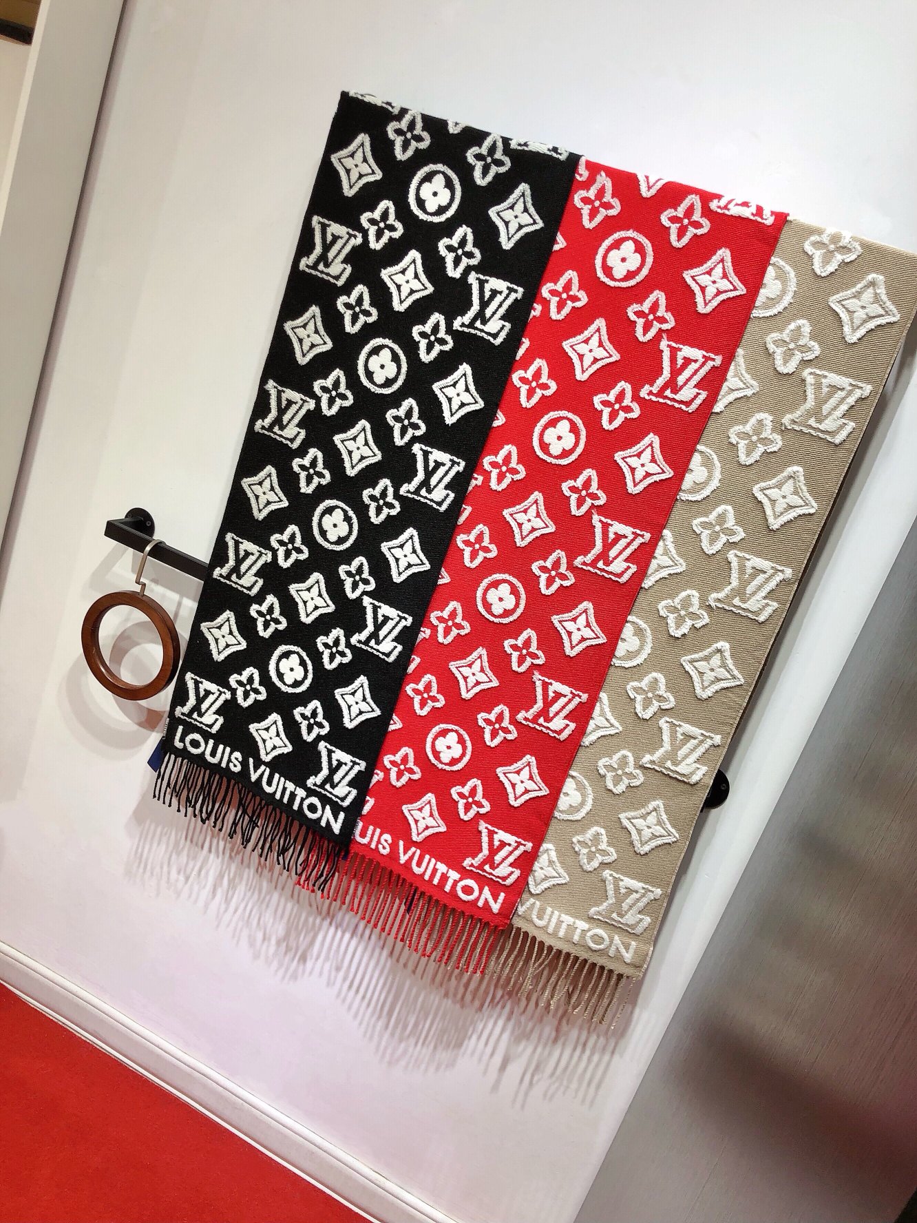Louis Vuitton Monogram 3D Scarf Wool Cashmere Silk Fringed Edge 34CM x 220CM