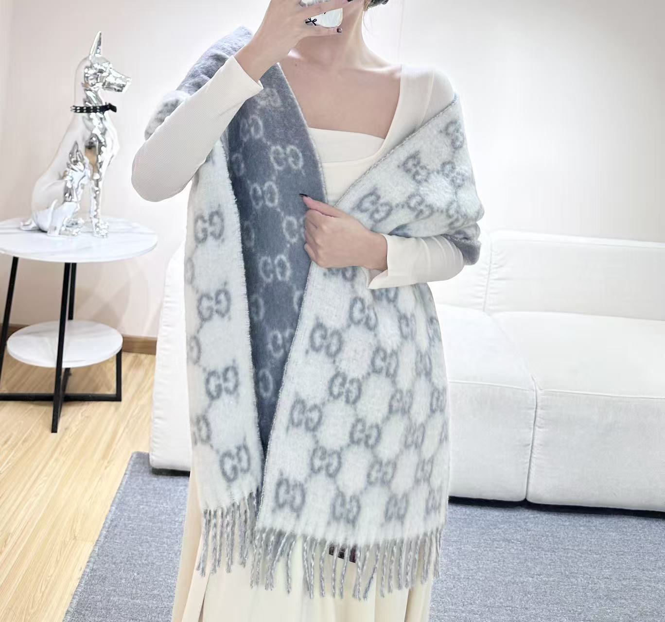 Gucci GG Monogram Scarf Alpaca Wool Blend Fringed Edge 200CM x 37CM