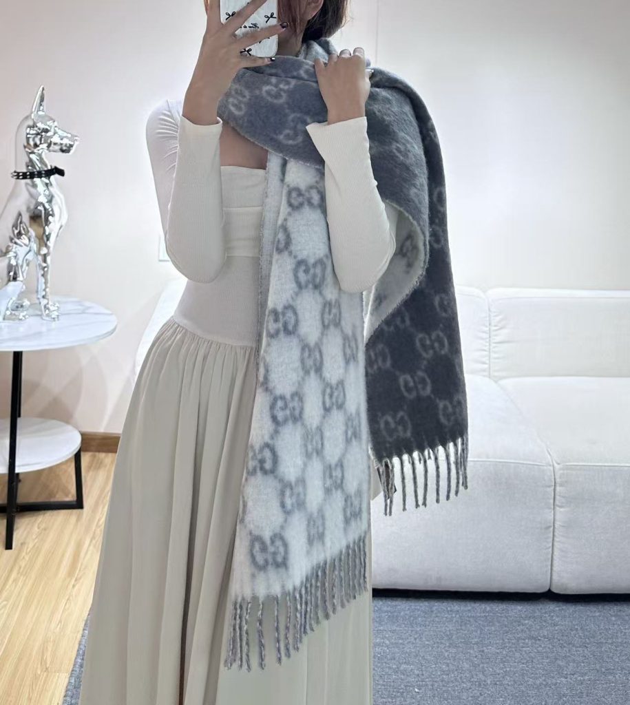 Gucci GG Monogram Scarf Alpaca Wool Blend Fringed Edge 200CM x 37CM