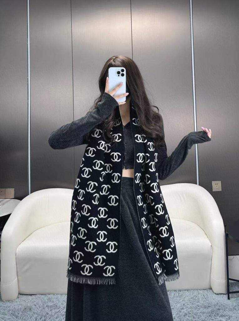 Chanel Classic Logo Reversible Scarf Wool Cashmere Blend Fringed Edge 180CM x 35CM